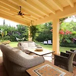 Villa El Limonero - *