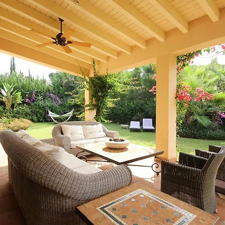 Villa El Limonero - *